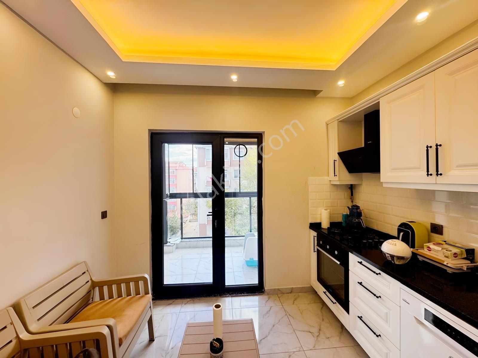 Altınovada Lüks Deniz Doğa Şehir Manzaralı 2+1 Daire — fotoğraf 9