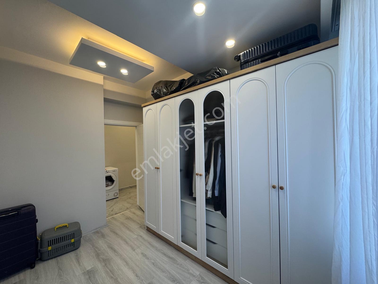 Altınovada Lüks Deniz Doğa Şehir Manzaralı 2+1 Daire — fotoğraf 15