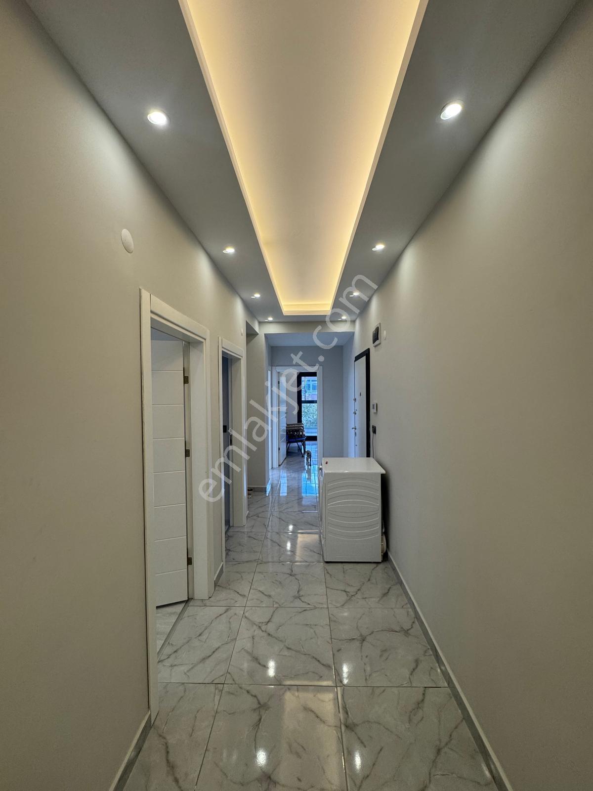 Altınovada Lüks Deniz Doğa Şehir Manzaralı 2+1 Daire — fotoğraf 18