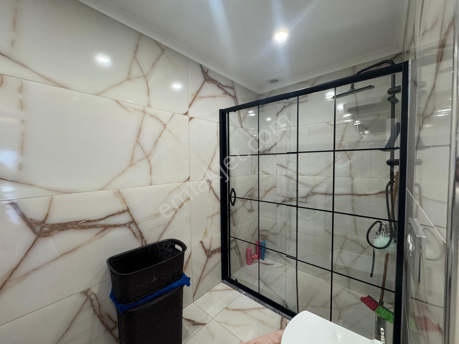 Altınovada Lüks Deniz Doğa Şehir Manzaralı 2+1 Daire — fotoğraf 28