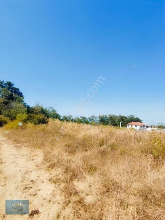 Merkezi Konumda 367 Mt2 İmarlı Arsa — fotoğraf 4