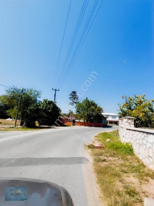 Merkezi Konumda 367 Mt2 İmarlı Arsa — fotoğraf 7