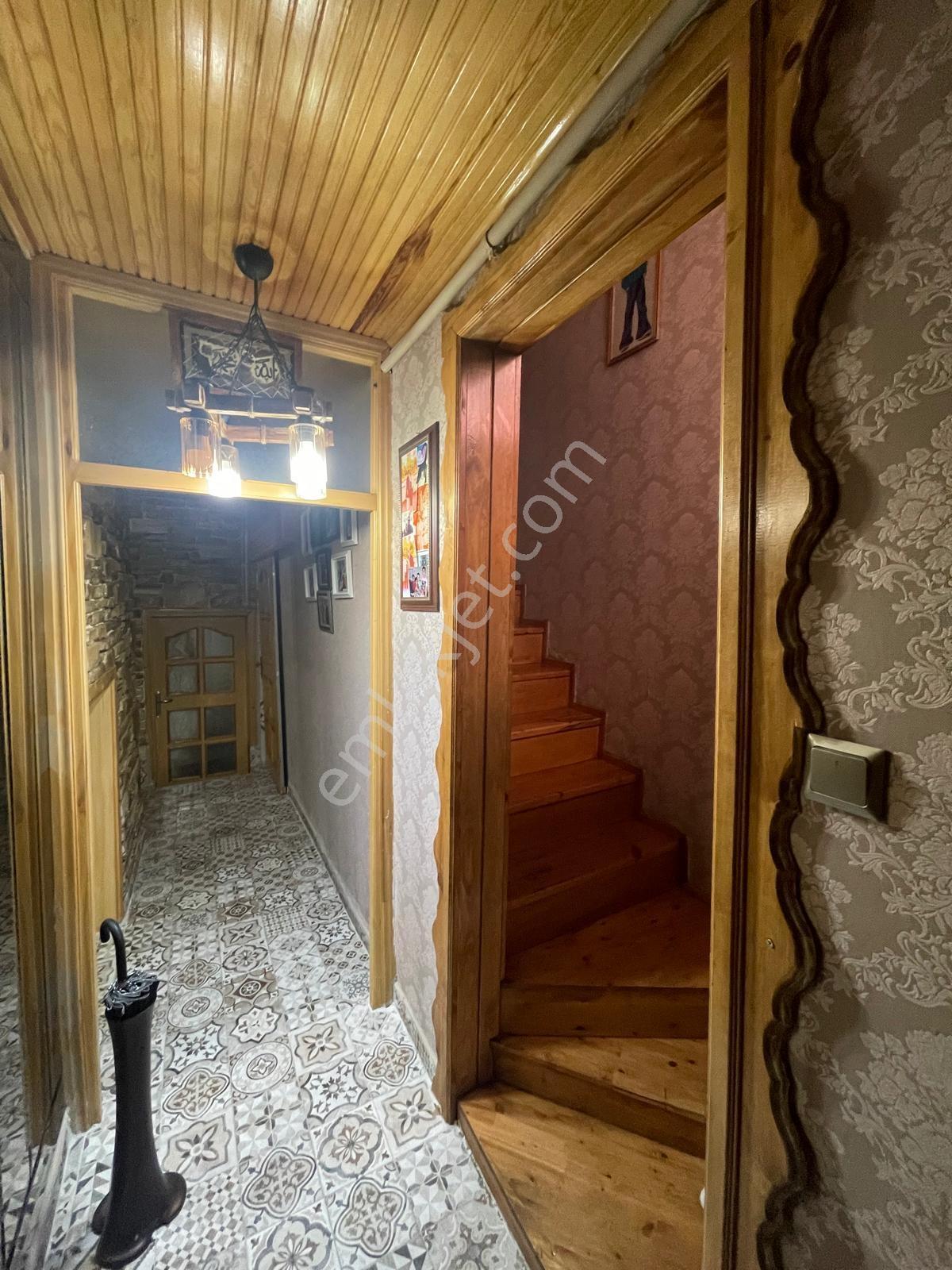 Bartın Merkez Kırtepede Satılık Bahçeli Müstakil Masrafsız Bina — fotoğraf 5