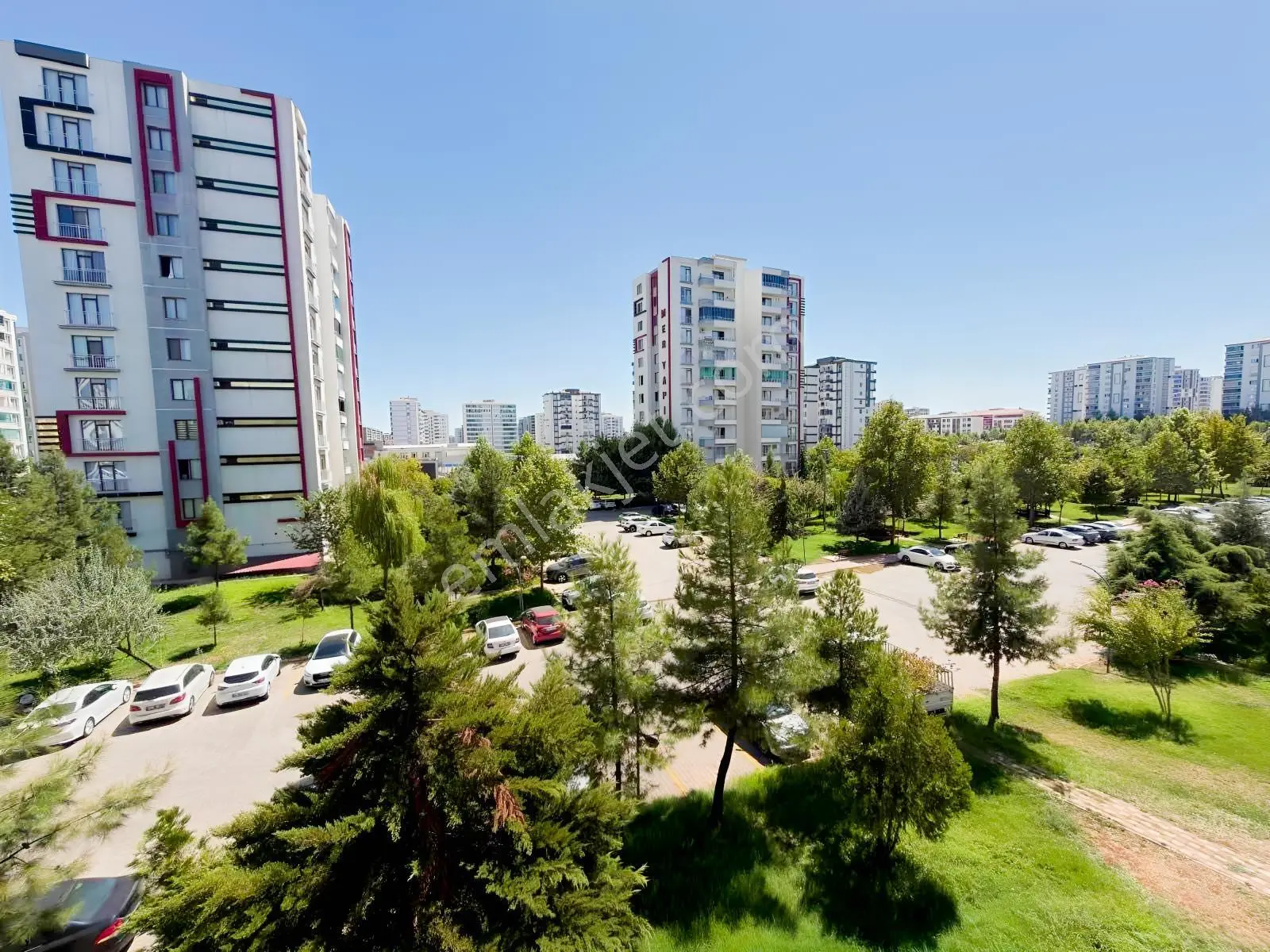 50lik Yolda Kavşak Üzeri 4+1 Fırsat Dire — fotoğraf 18