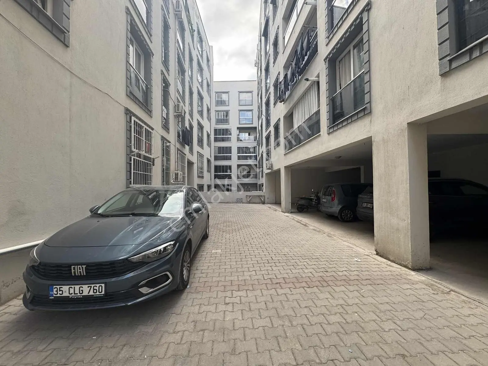 Msg'den Bozyaka Pazaryerine 150 M.- Yeni Binada 2+1 Fırsat Daire — fotoğraf 45