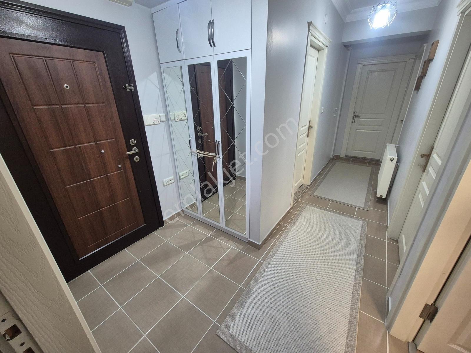 Bağlarbaşın'da Fırsat Satılık 2+1 95m2 Net Arakat Daire — fotoğraf 15