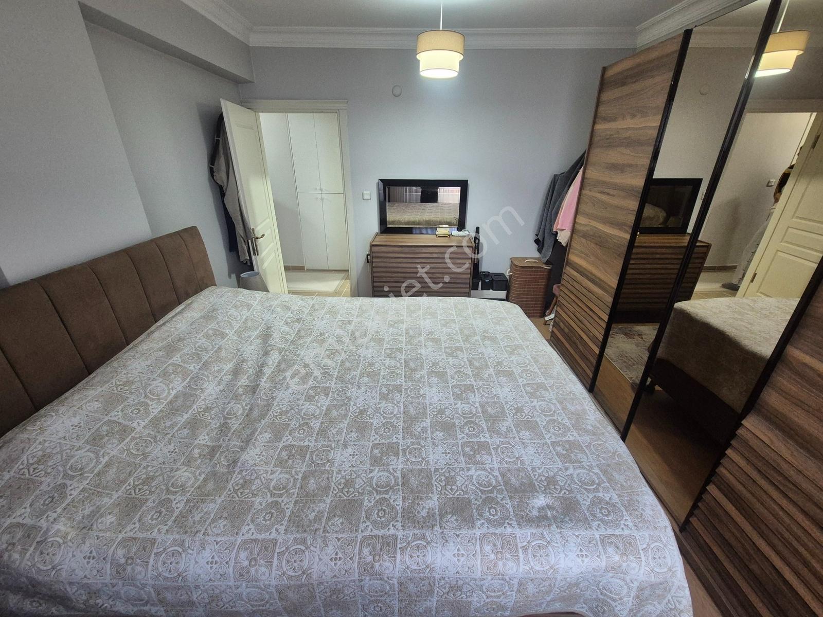 Bağlarbaşın'da Fırsat Satılık 2+1 95m2 Net Arakat Daire — fotoğraf 22