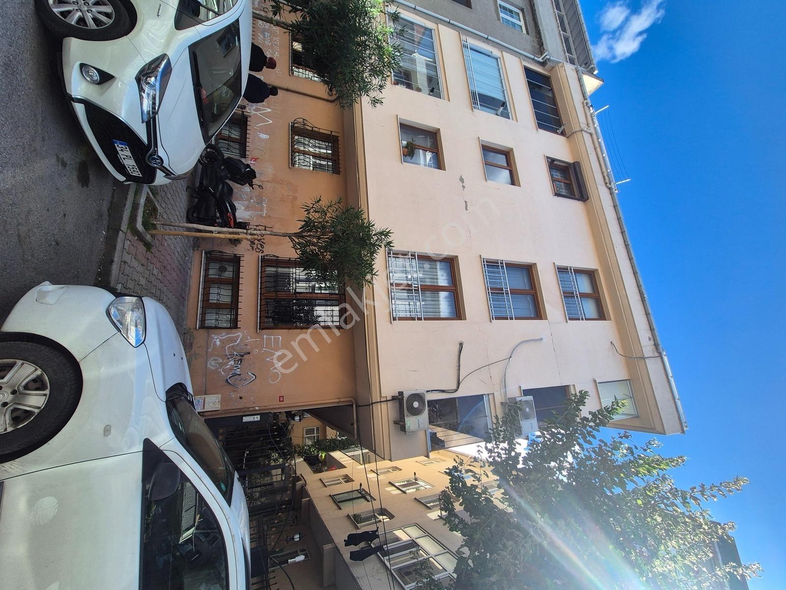 Bağlarbaşın'da Fırsat Satılık 2+1 95m2 Net Arakat Daire — fotoğraf 35