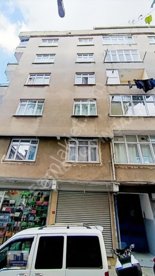 Esenboğadan Satılık 2+1 Ara Kat Yüzyıl Sali Pazarinda Masrafsız — fotoğraf 4