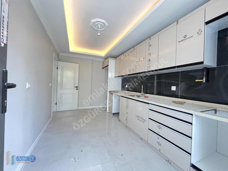 Özgürce'den Limitsiz Kredili Asansörlü Lüks Geniş 2+1 Ara Kat — fotoğraf 6