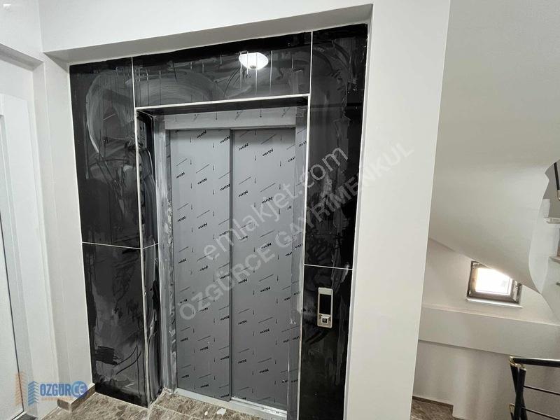 Özgürce'den Limitsiz Kredili Asansörlü Lüks Geniş 2+1 Ara Kat — fotoğraf 18