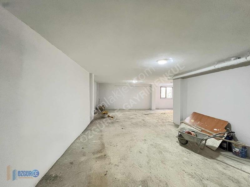 Özgürce'den Limitsiz Kredili Asansörlü Lüks Geniş 2+1 Ara Kat — fotoğraf 20