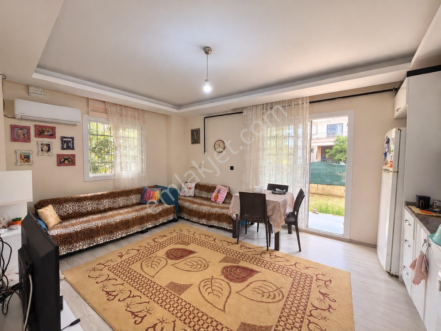 Remax Palm'den Bahçelievlerde Toros Üni.'ye 2dk Satılık 2+1 — fotoğraf 3
