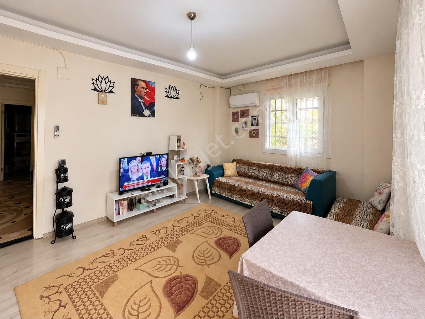 Remax Palm'den Bahçelievlerde Toros Üni.'ye 2dk Satılık 2+1 — fotoğraf 4