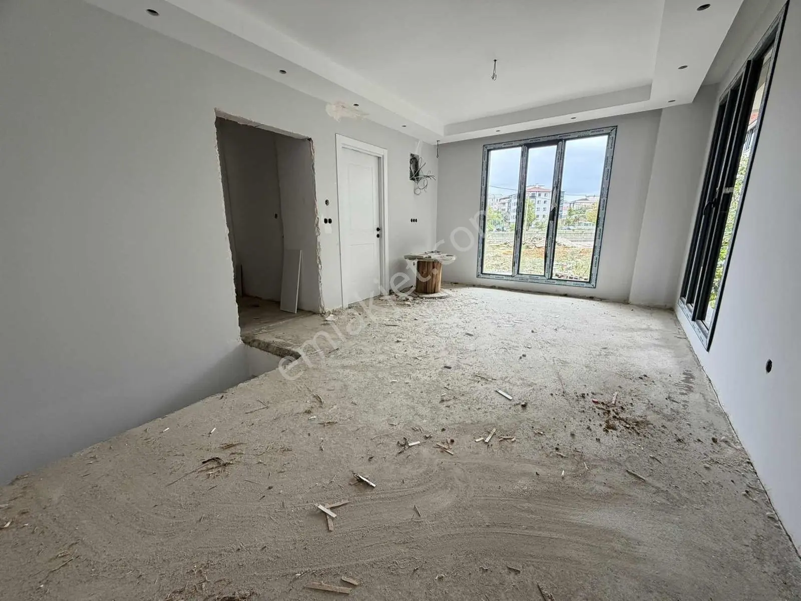Samandra Metroya Yenişehir Has Yürüme Ms 2+1 Satışta — fotoğraf 2