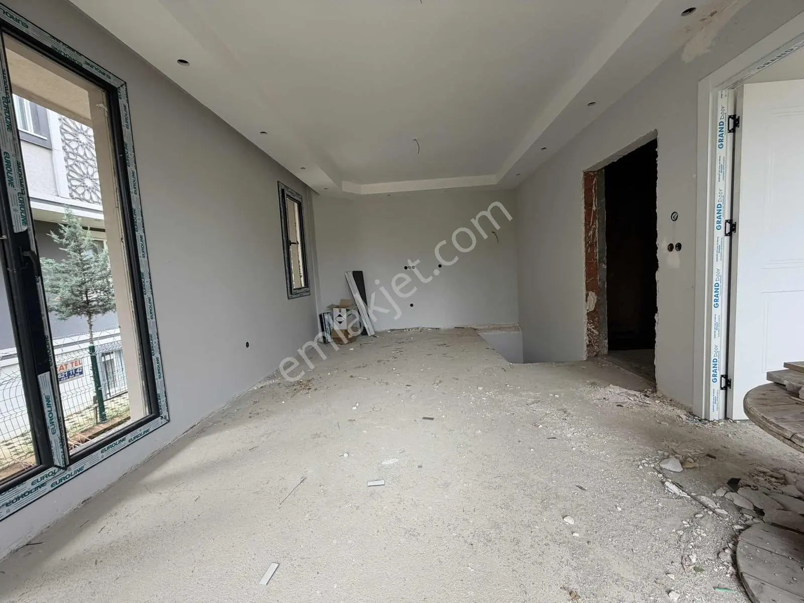 Samandra Metroya Yenişehir Has Yürüme Ms 2+1 Satışta — fotoğraf 4