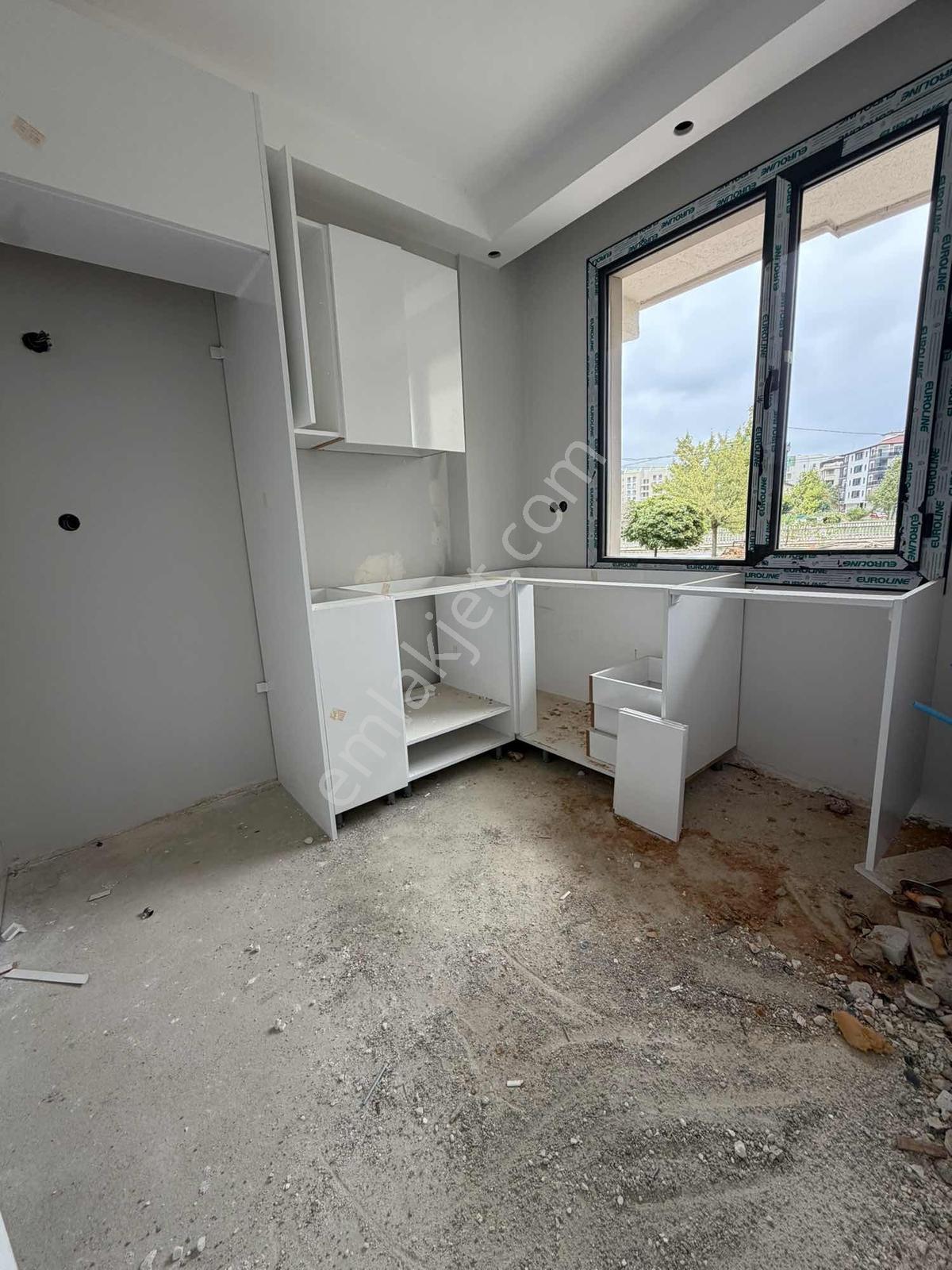 Samandra Metroya Yenişehir Has Yürüme Ms 2+1 Satışta — fotoğraf 6