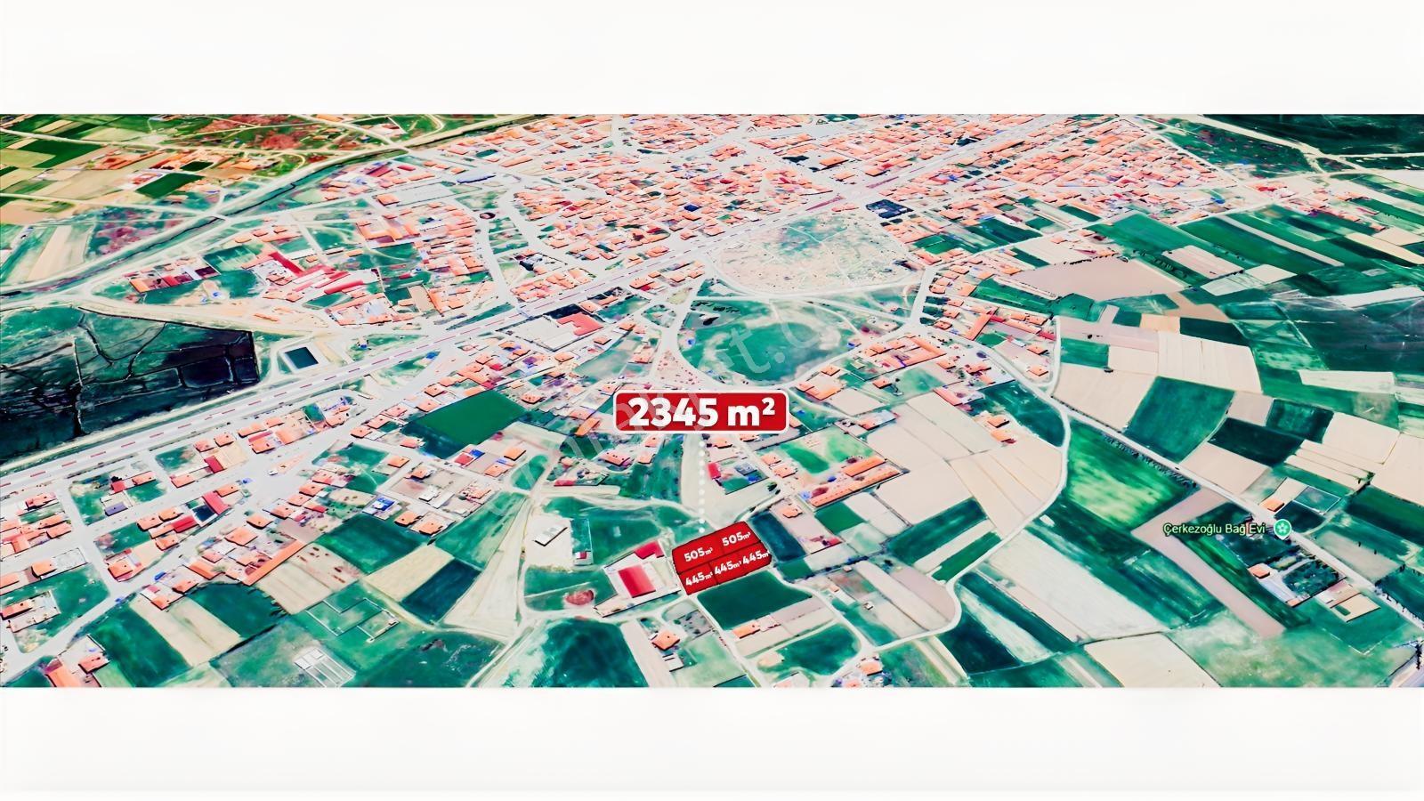 Çayırbağ Uğur Mahallesi'nde 445 M² Köşe Konumlu Arsa — fotoğraf 2