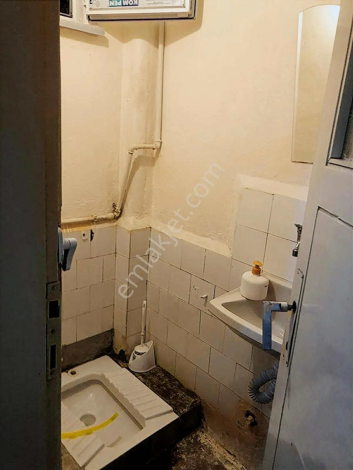 C.k'dan Ülkü İlköğretim Okulu Yanında Ara Kat 2+1 Satılık Daire — fotoğraf 10