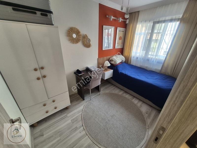 Buca Tınaztepe Kampüsü Yakınında Eşyalı 2+0 Daire — fotoğraf 8