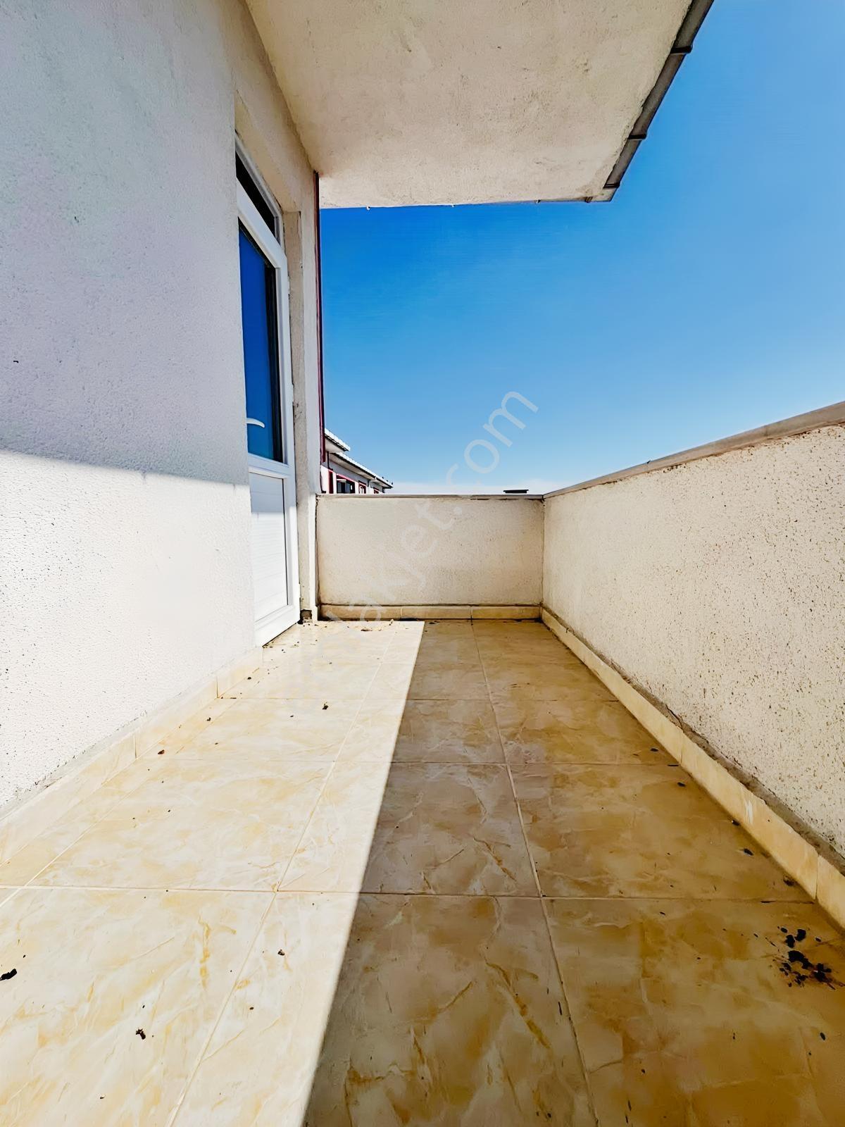 Az-er Yapıdan Cadde Üzeri Acil Satılık 2+1 Ön Cephe Fırsat Daire — fotoğraf 8