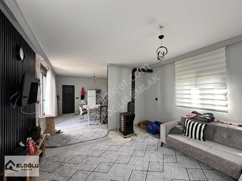 Karamanlarda 500 M2 Arsa İçerisinde Bungalov Ev — fotoğraf 11
