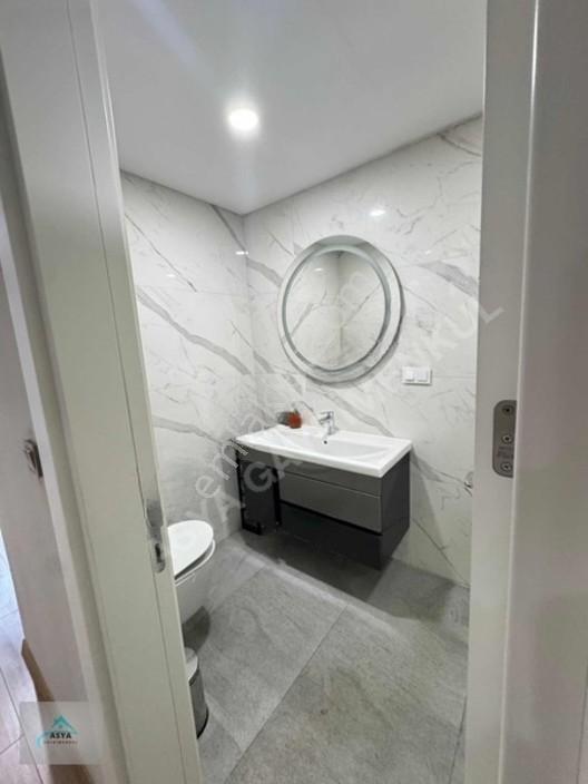 Büyükçekmece Mimar Sinada Satılık 2+1 Lüx Daire — fotoğraf 17