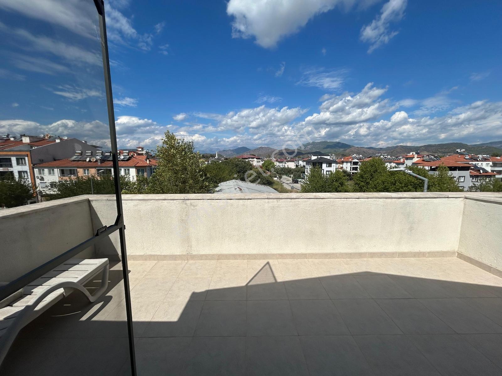 Dalaman Merkezde Satılık 2+1 Çatı Dubleks Daire — fotoğraf 21