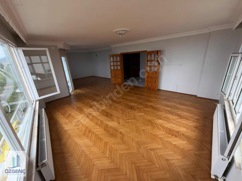 Ö Z G E N Ç'ten Sürmene Sahilde Satılık Manzaralı 4+1 Daire — fotoğraf 10