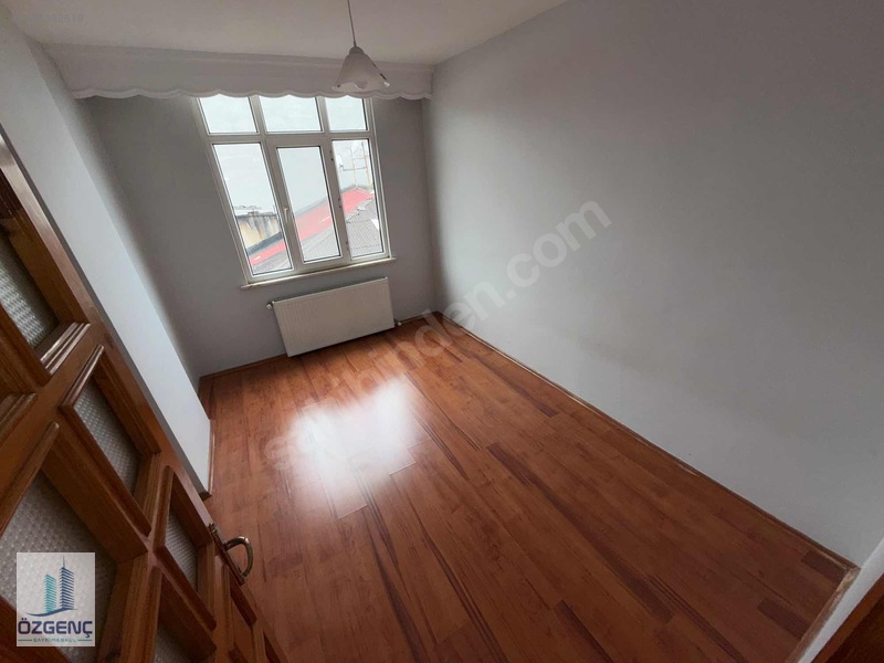 Ö Z G E N Ç'ten Sürmene Sahilde Satılık Manzaralı 4+1 Daire — fotoğraf 11