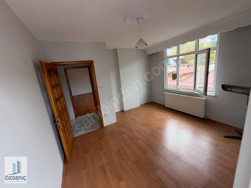 Ö Z G E N Ç'ten Sürmene Sahilde Satılık Manzaralı 4+1 Daire — fotoğraf 16