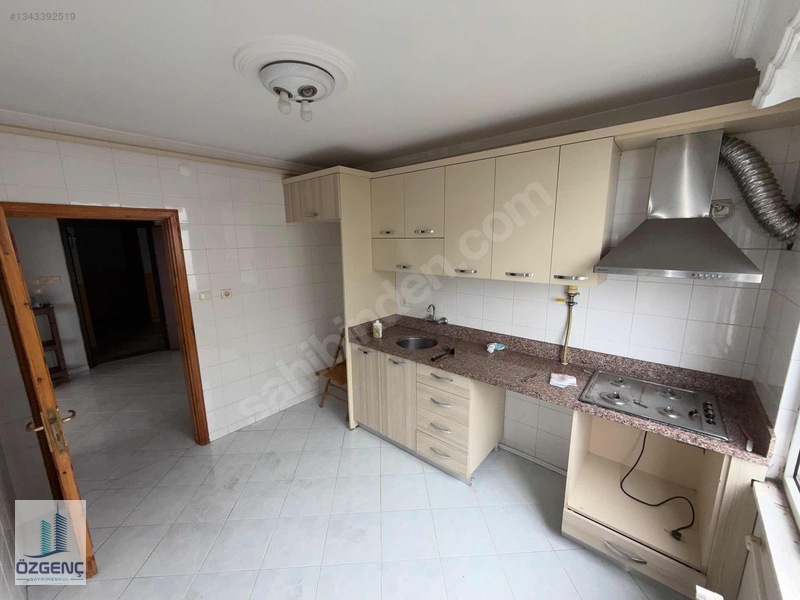 Ö Z G E N Ç'ten Sürmene Sahilde Satılık Manzaralı 4+1 Daire — fotoğraf 18