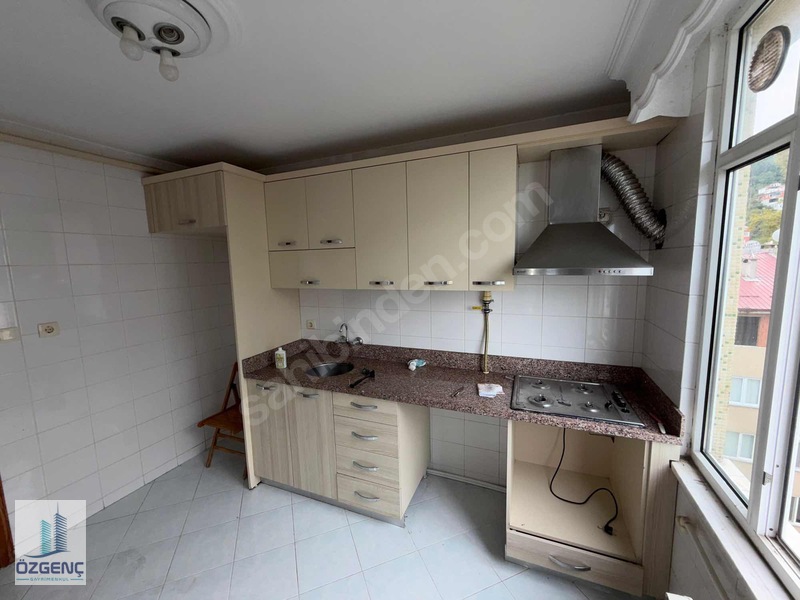 Ö Z G E N Ç'ten Sürmene Sahilde Satılık Manzaralı 4+1 Daire — fotoğraf 19