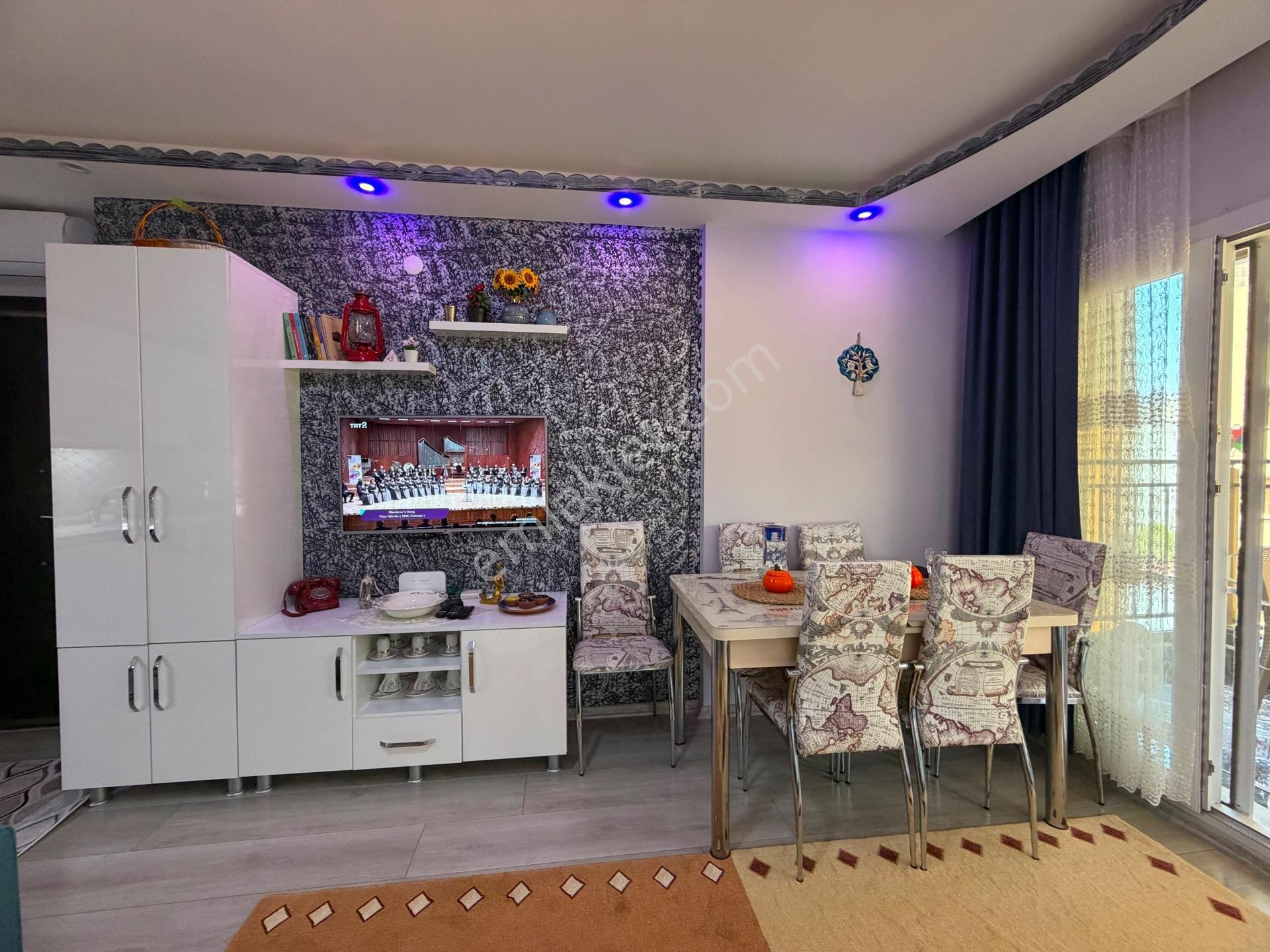 Kuşadası Davutlar Havuzlu Site İçerisinde 1+1 Eşyalı Daire — fotoğraf 8