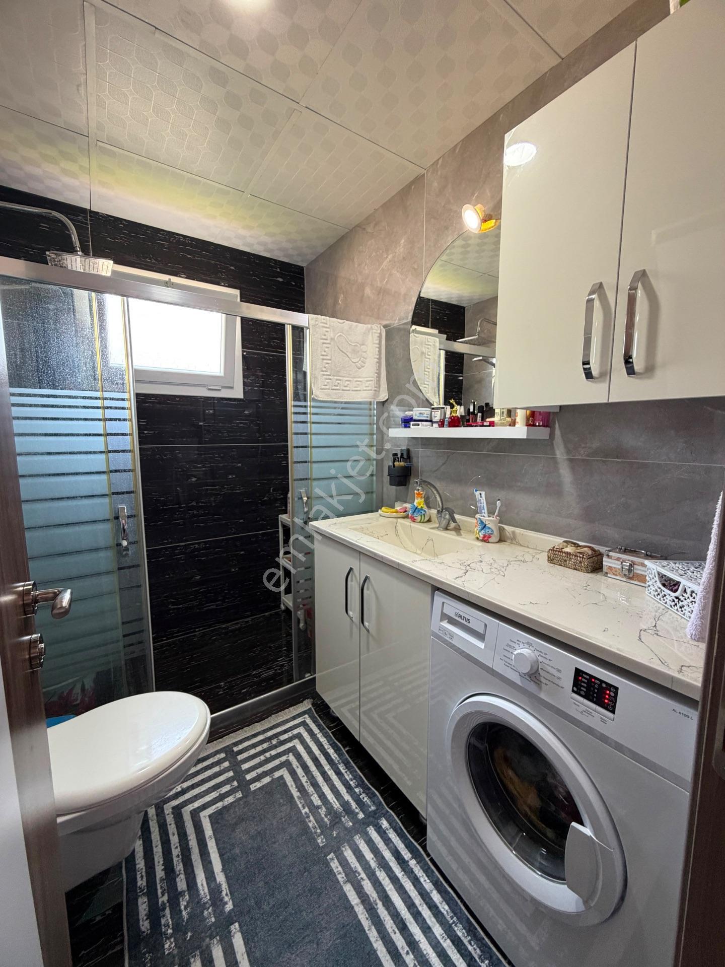 Kuşadası Davutlar Havuzlu Site İçerisinde 1+1 Eşyalı Daire — fotoğraf 11