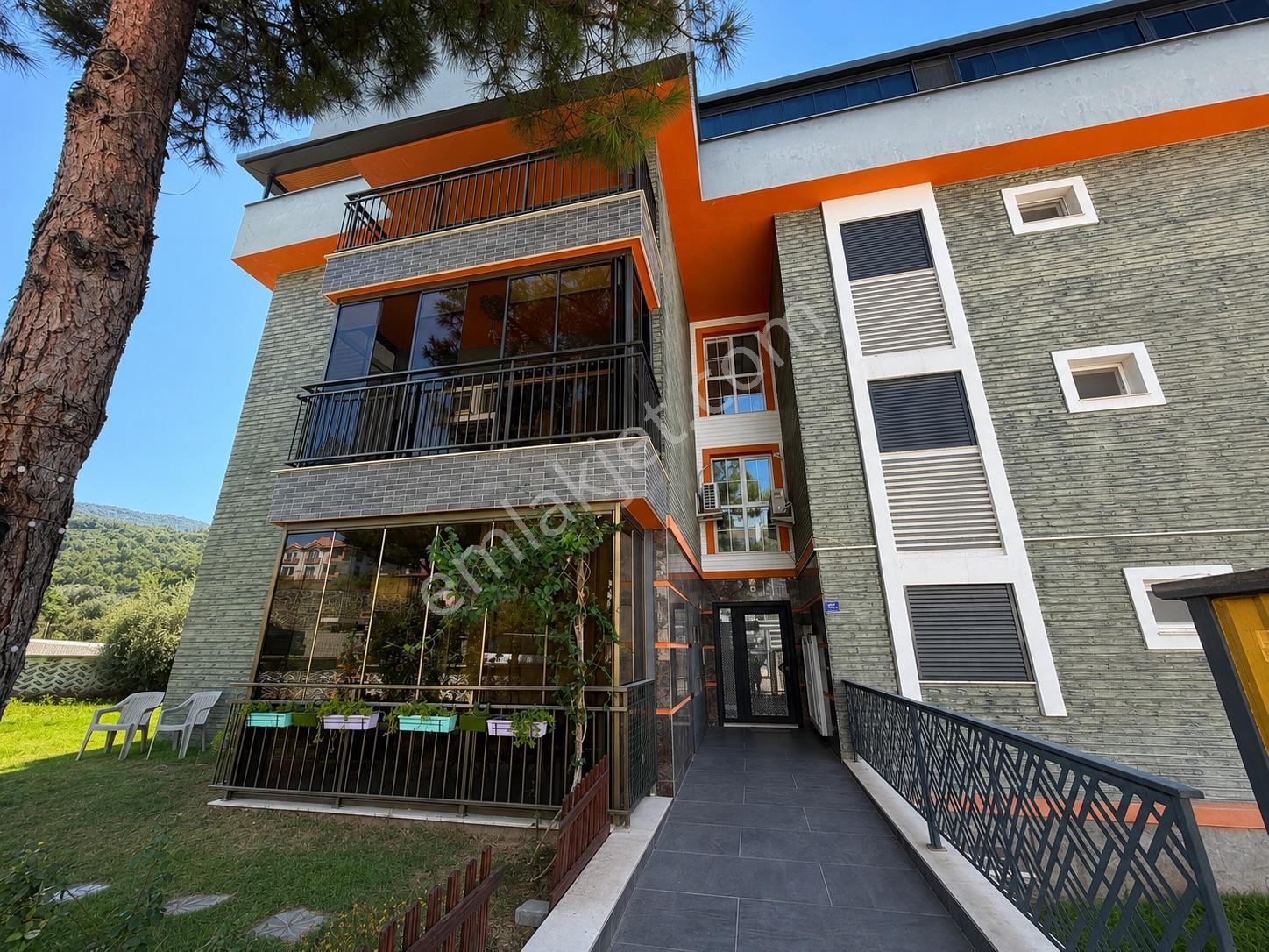 Kuşadası Davutlar Havuzlu Site İçerisinde 1+1 Eşyalı Daire — fotoğraf 21