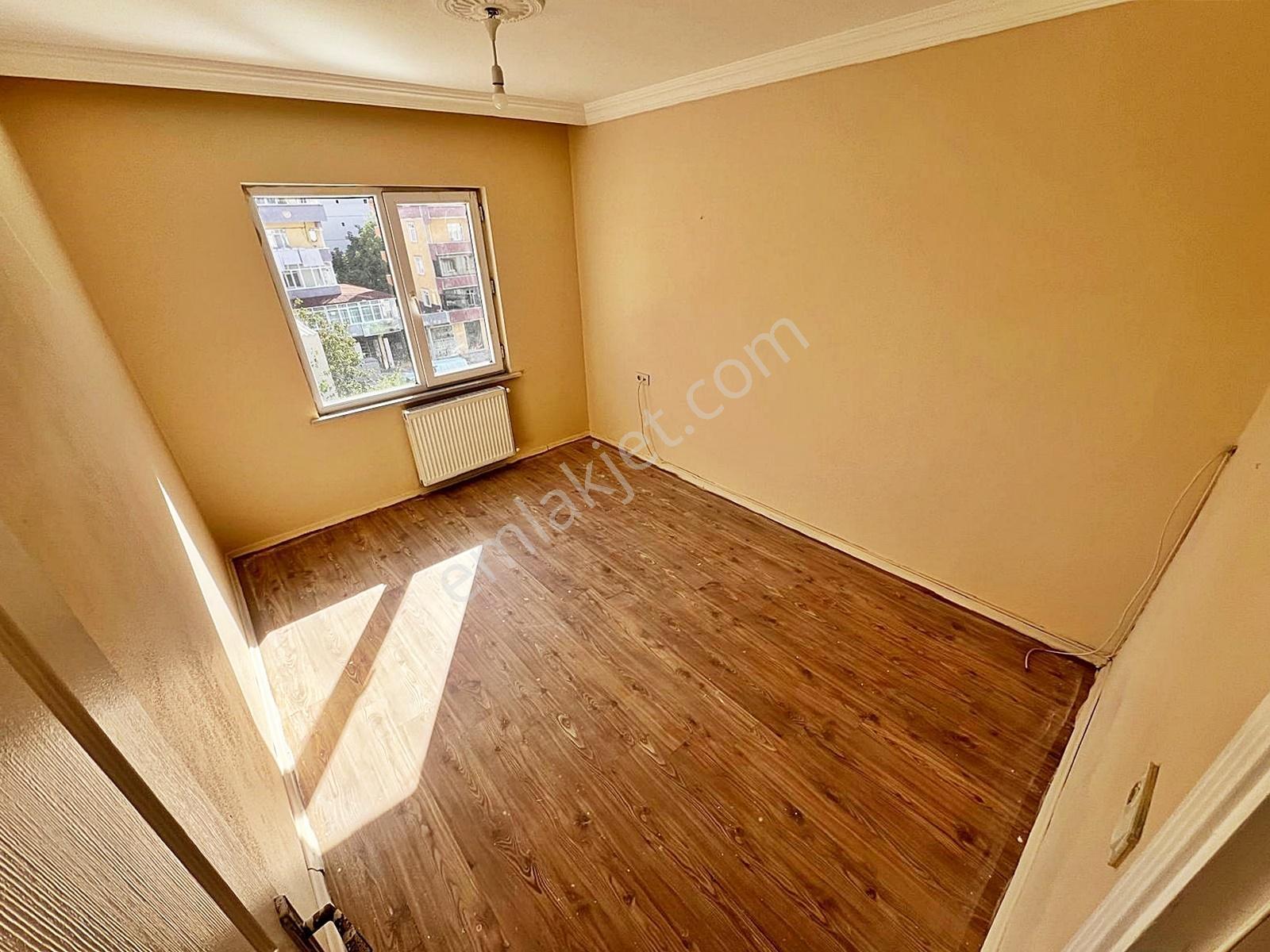 Azer Yapı'dan Cadde Üzeri İskanlı Kombili Satılık 3+1 Daire !!! — fotoğraf 12