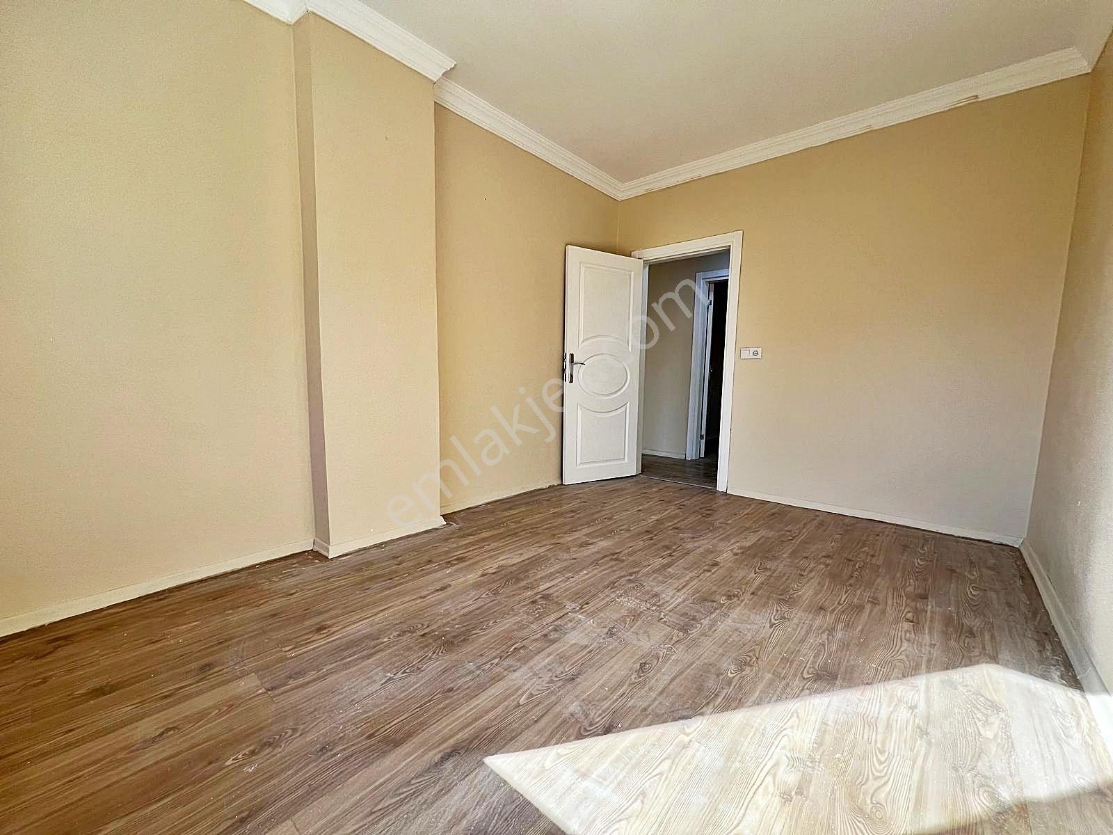 Azer Yapı'dan Cadde Üzeri İskanlı Kombili Satılık 3+1 Daire !!! — fotoğraf 13