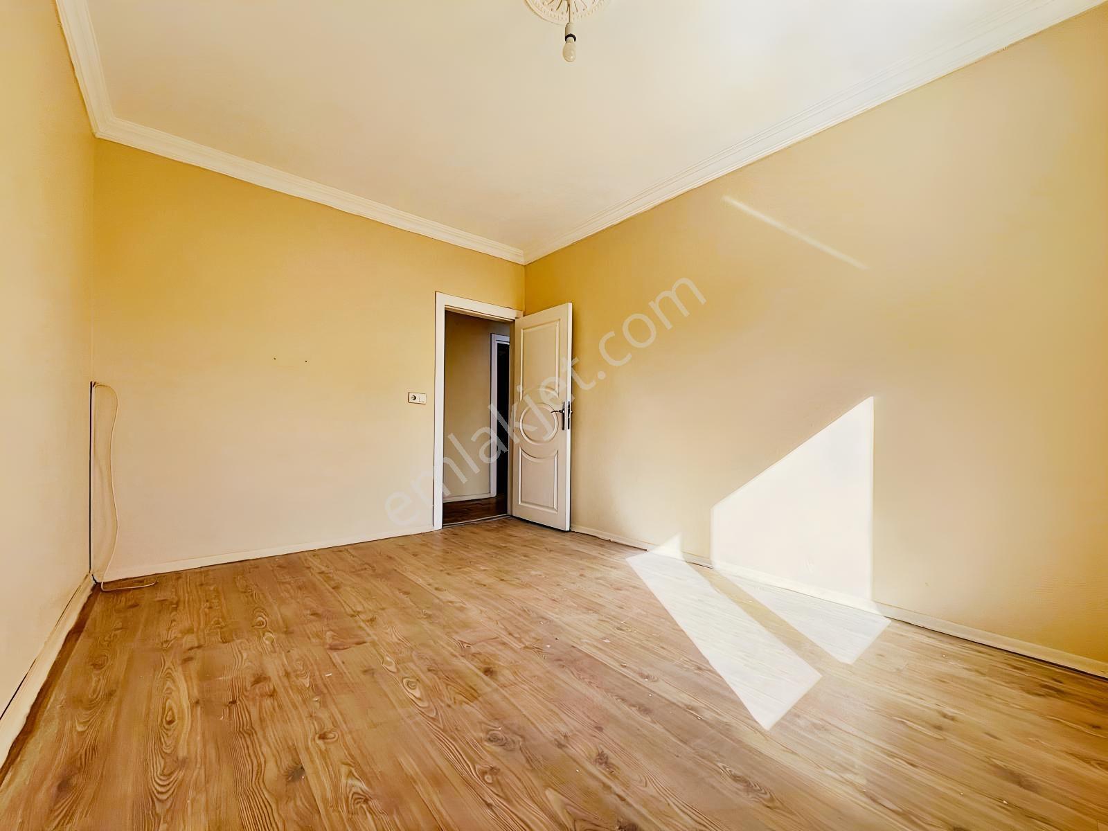 Azer Yapı'dan Cadde Üzeri İskanlı Kombili Satılık 3+1 Daire !!! — fotoğraf 14