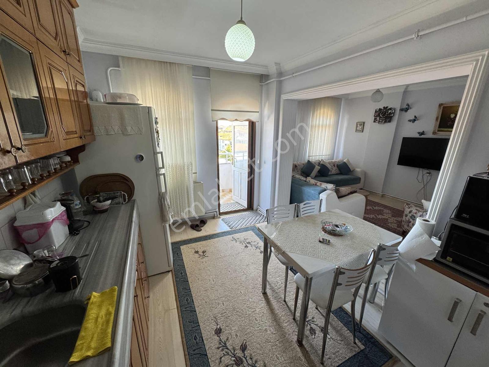 Erenler Hacıoğlu Mahallesinde Merkezi Konumda Satılık 3+1 Daire — fotoğraf 15