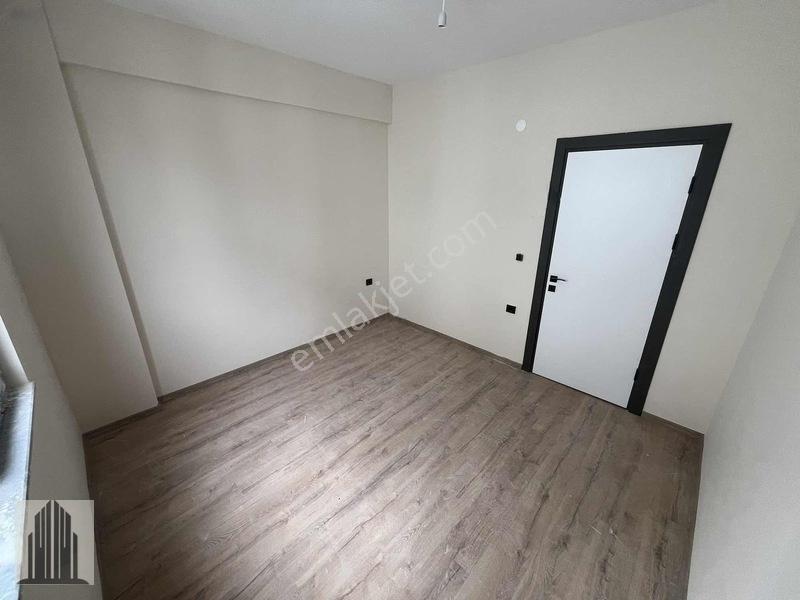 Körfez'de Tramvaya Yakın, 2.000.000tl Krediye Uygun 1+1 Daireler — fotoğraf 15