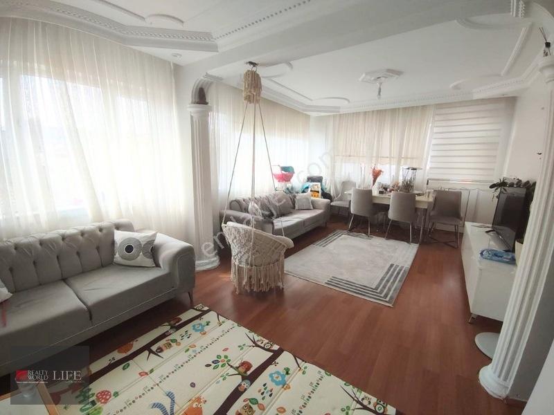 Rw Lıfe // Kurtuluş Mah. Bakımlı Satılık 2+1 Daire — fotoğraf 3