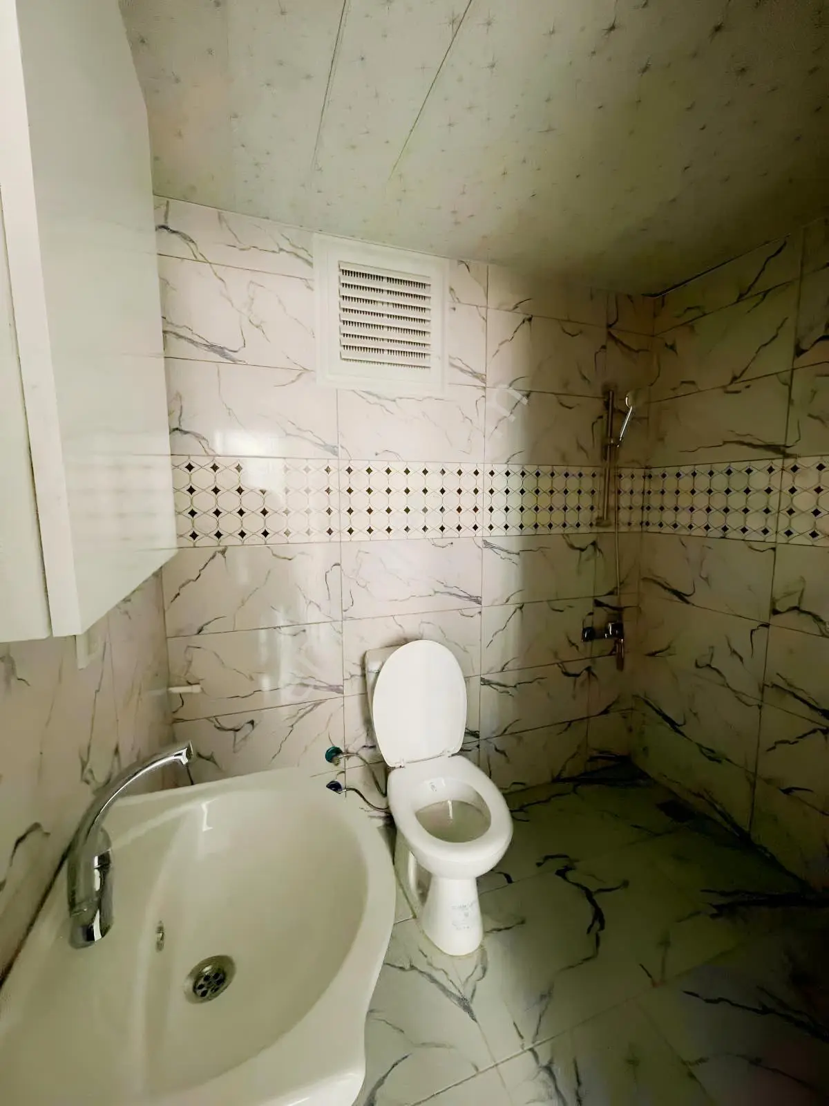 Sofudede'de Az Katlı Sıte Icerısınde Genıs Acık M Utfak 3+1 — fotoğraf 31