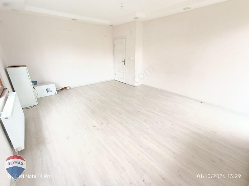 Remax Mavi'den Çarşı Merkeze Yakın 3+1 Çift Balkonlu Geniş Daire — fotoğraf 10