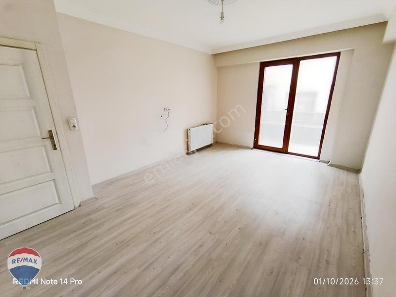 Remax Mavi'den Çarşı Merkeze Yakın 3+1 Çift Balkonlu Geniş Daire — fotoğraf 16