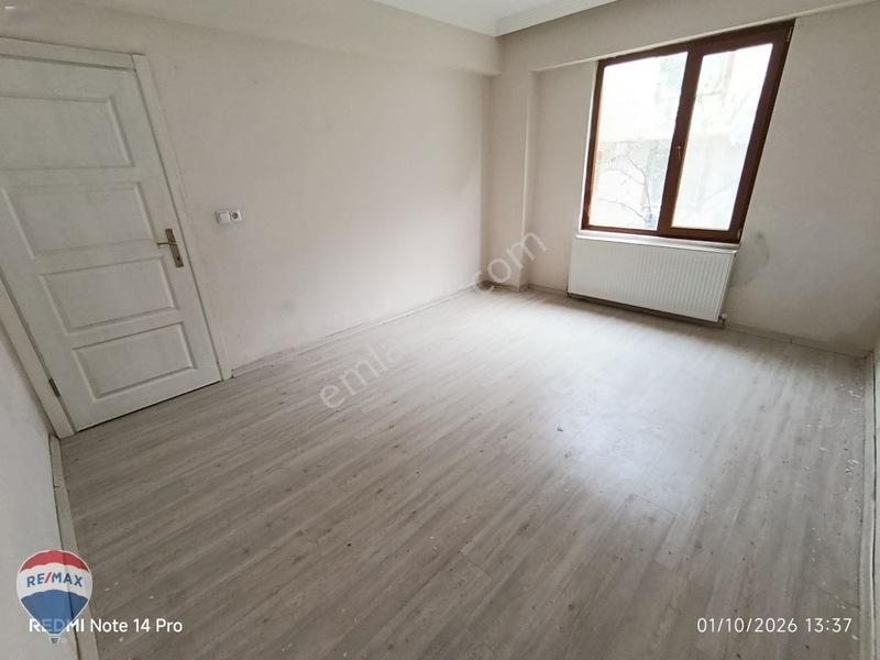 Remax Mavi'den Çarşı Merkeze Yakın 3+1 Çift Balkonlu Geniş Daire — fotoğraf 17