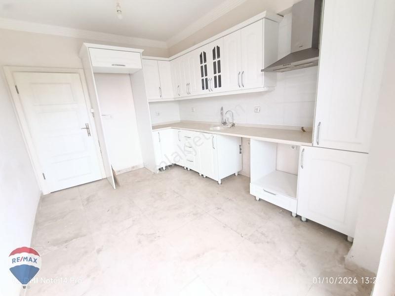 Remax Mavi'den Çarşı Merkeze Yakın 3+1 Çift Balkonlu Geniş Daire — fotoğraf 23