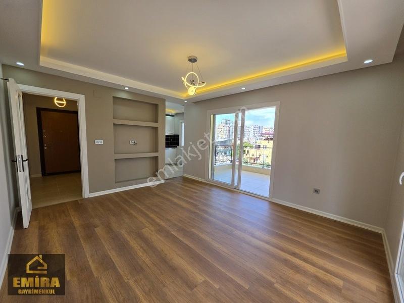 Pınar Mahallesi Bulvar Üzeri 2+1 Kapalı Mutfak Geniş Oturumlu — fotoğraf 2