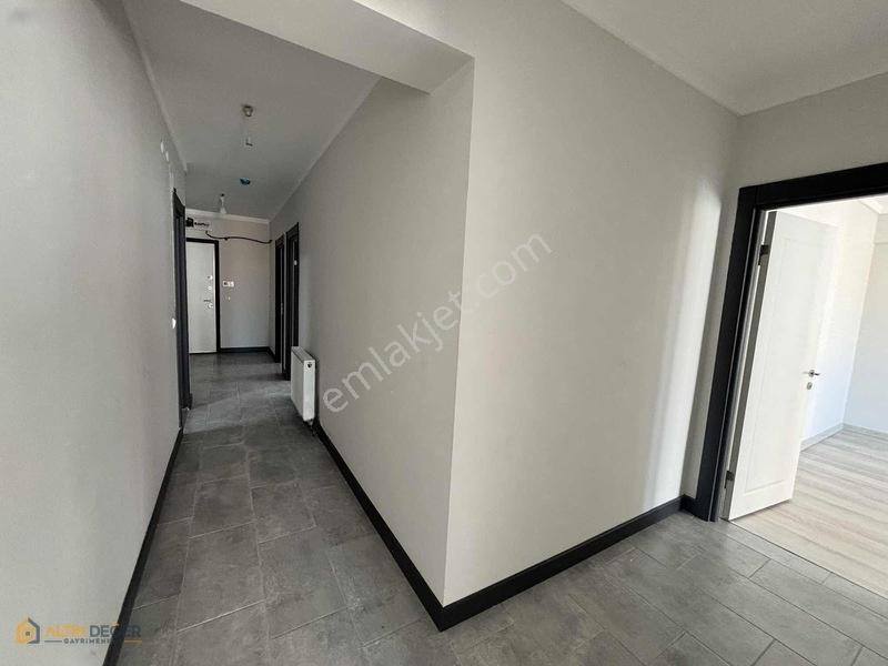 İstiklal Mahallesi Hastane Karşısında 2+1 Satılık Daire — fotoğraf 10