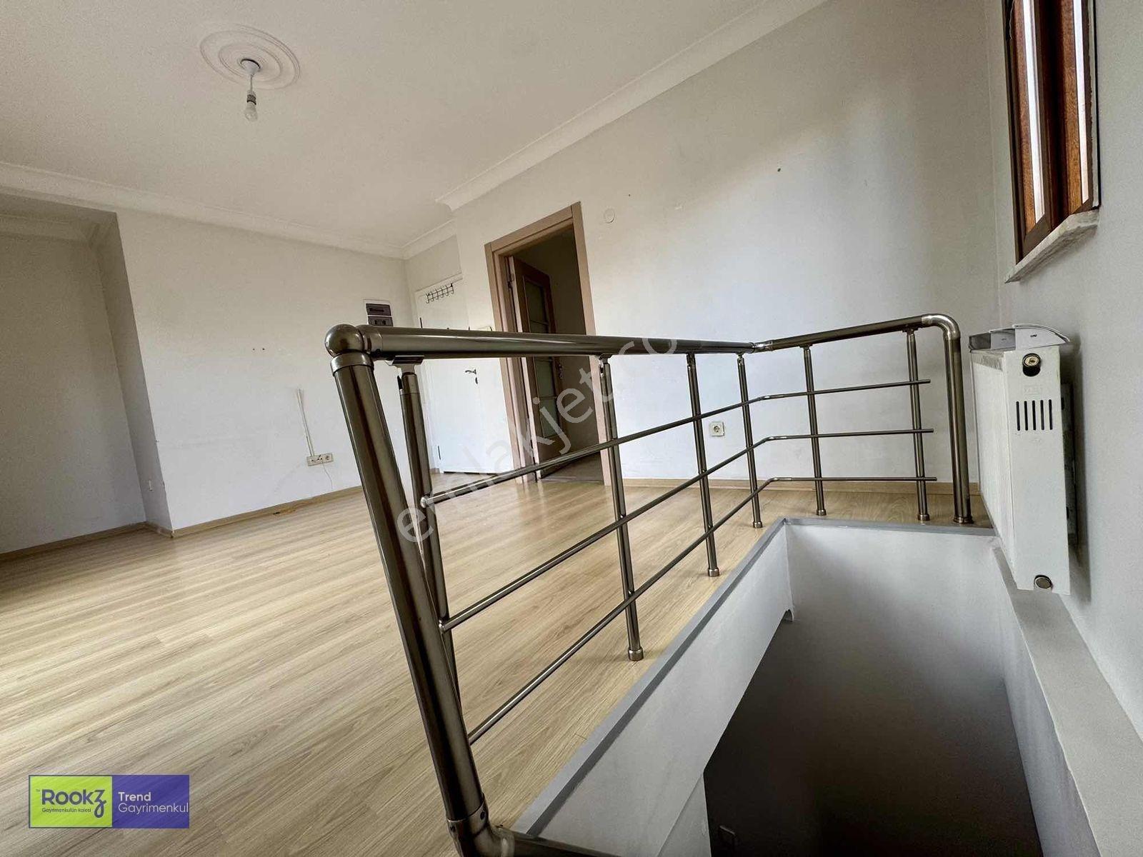 Ümraniye Necip Fazıl Mahallesi Satılık Boş 2+1 Ters Dubleks — fotoğraf 15